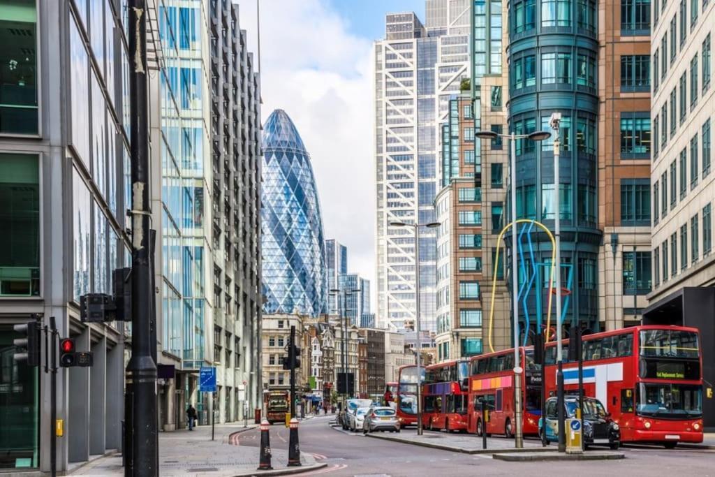 Gorgeous Flatb Liverpool St Station Проживание в семье Лондон